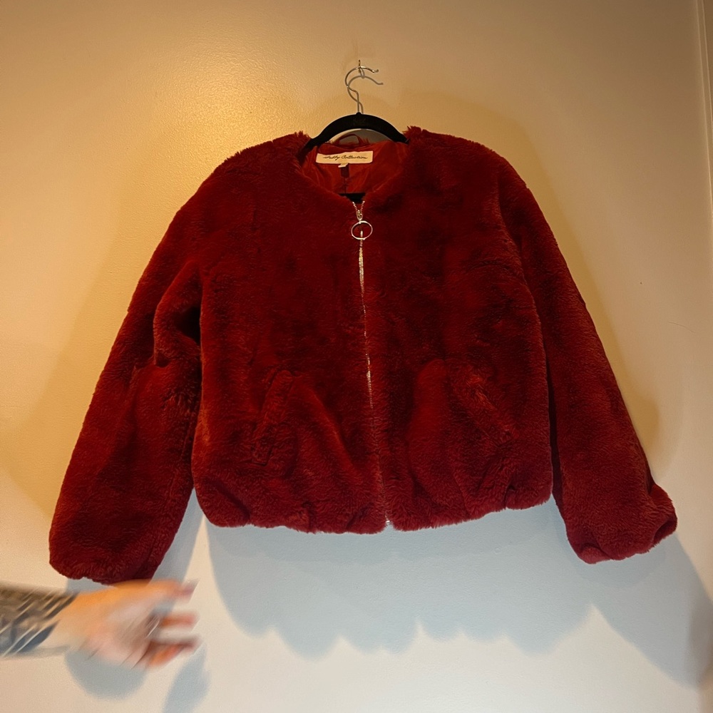 Mob wife aesthetic red faux fur jacket